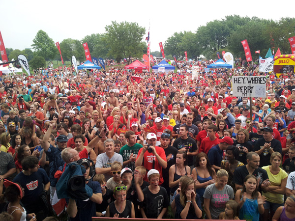 Wallaceburg Kraft Celebration Tour Crowd - Submitted Photo